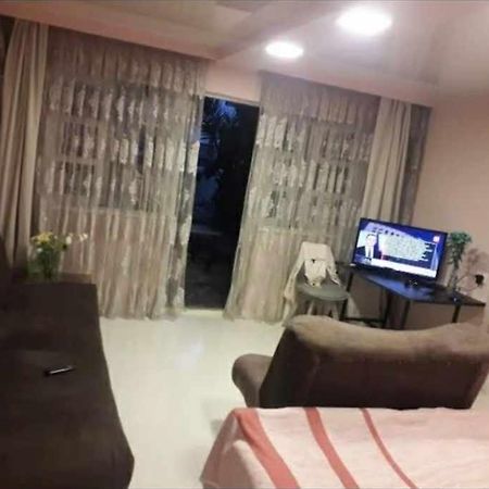 Zaza Guest House Кобулети Екстериор снимка