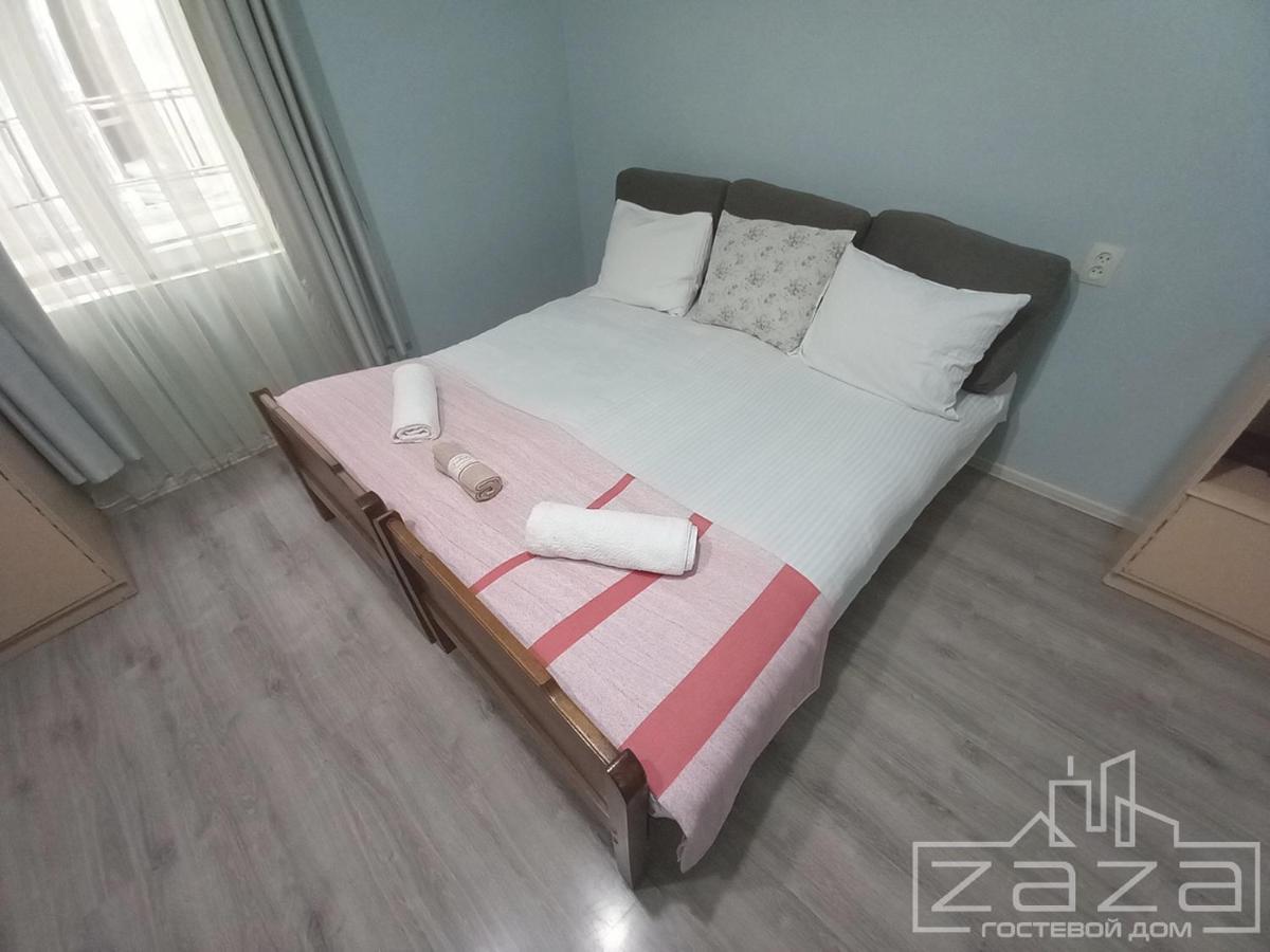 Zaza Guest House Кобулети Екстериор снимка
