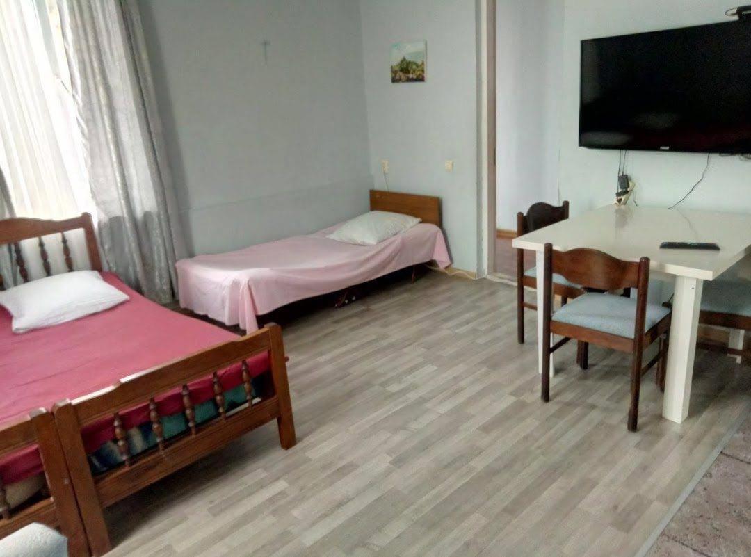 Zaza Guest House Кобулети Екстериор снимка