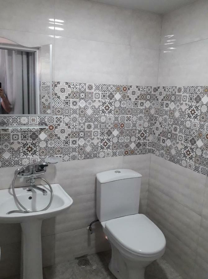 Zaza Guest House Кобулети Екстериор снимка