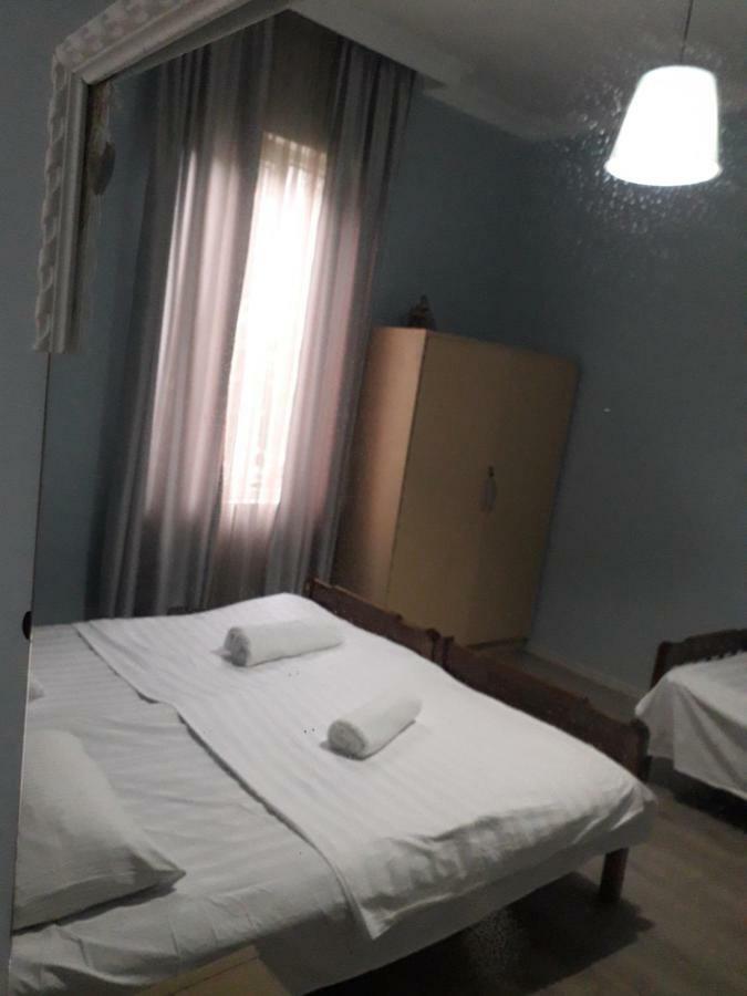 Zaza Guest House Кобулети Екстериор снимка